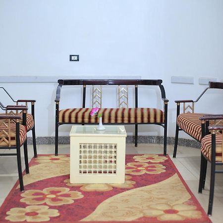فندق اوسكار أسوان المظهر الخارجي الصورة